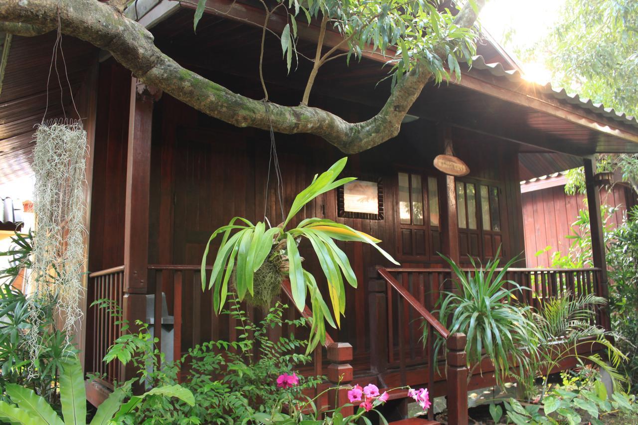 Baansuan Lychee Maeklong Resort Ampawa Amphawa Buitenkant foto