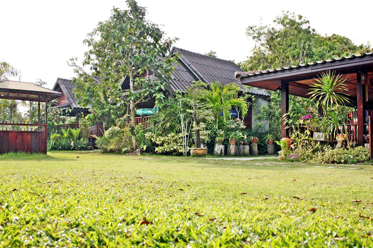 Baansuan Lychee Maeklong Resort Ampawa Amphawa Buitenkant foto