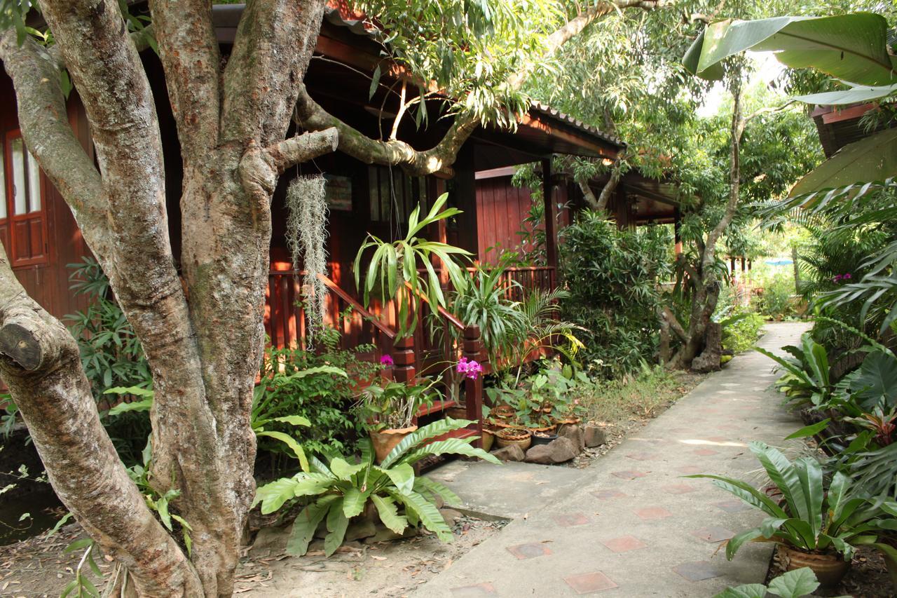 Baansuan Lychee Maeklong Resort Ampawa Amphawa Buitenkant foto